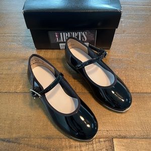 Liberts toddler black patent tap shoe, Size 9